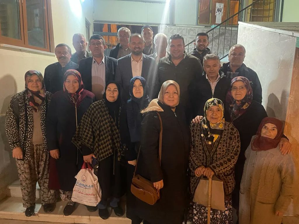 Ramazan Birlik, Beraberlik ve Bereket'tir.. Bu akşam Dere Mahalle Muhtarımızın düzenlediği iftara İlçe Yönetimimiz ve Belediye Başkanımızla katılım sağladık. Ardından Çeki Mahallemizde teravih namazını eda ettik..

<a href="/omertemizturk16/">Ömer Faruk TEMİZTÜRK</a>
<a href="/ogun_bakan/">Ogün Bakan</a>
<a href="/EnesAnkt1/">Enes</a>
<a href="/akgencbursa16/">AK Gençlik Bursa 🇹🇷</a>