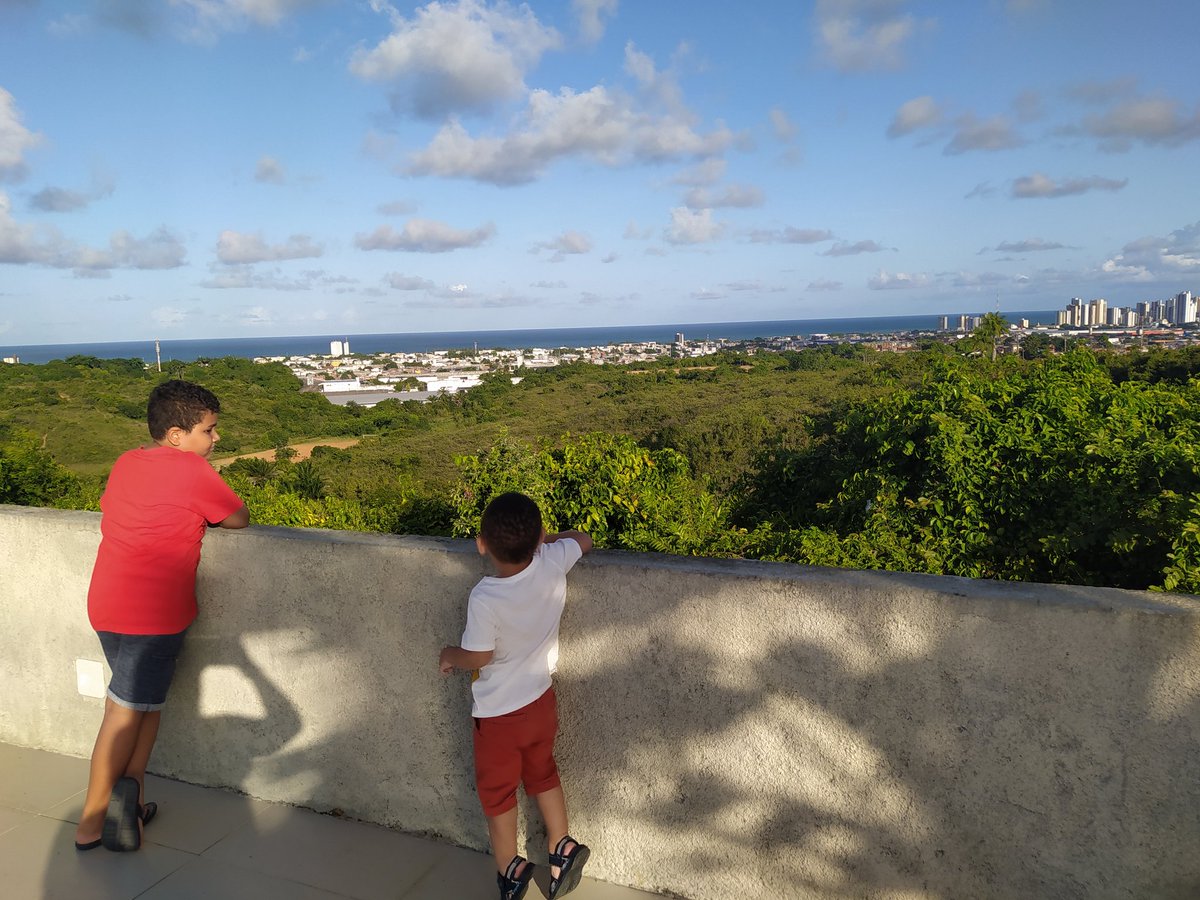 MarinAguiaa's tweet photo. Momentos de descontração antecipado do niver de maninha, te amo muito ❤️!
@MartaCristinaM7
#Irma #filho #sobrinho #cunhado #PHNG https://t.co/dDcH0ZaCZt