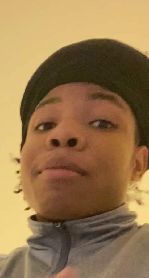 BaltCoPolice's tweet image. 🚨🚨PLEASE SHARE #HelpLocate: Lamar Alexander Jones (14) 5’7, 150 lbs Ls 04/09/2022 at 8:40 pm in the Essex area wearing a silver colored athletic jacket, a black turban, and all black clothing. #BCoPD needs help finding him. If seen/have info, call 911 or 410-887-0220^Gb