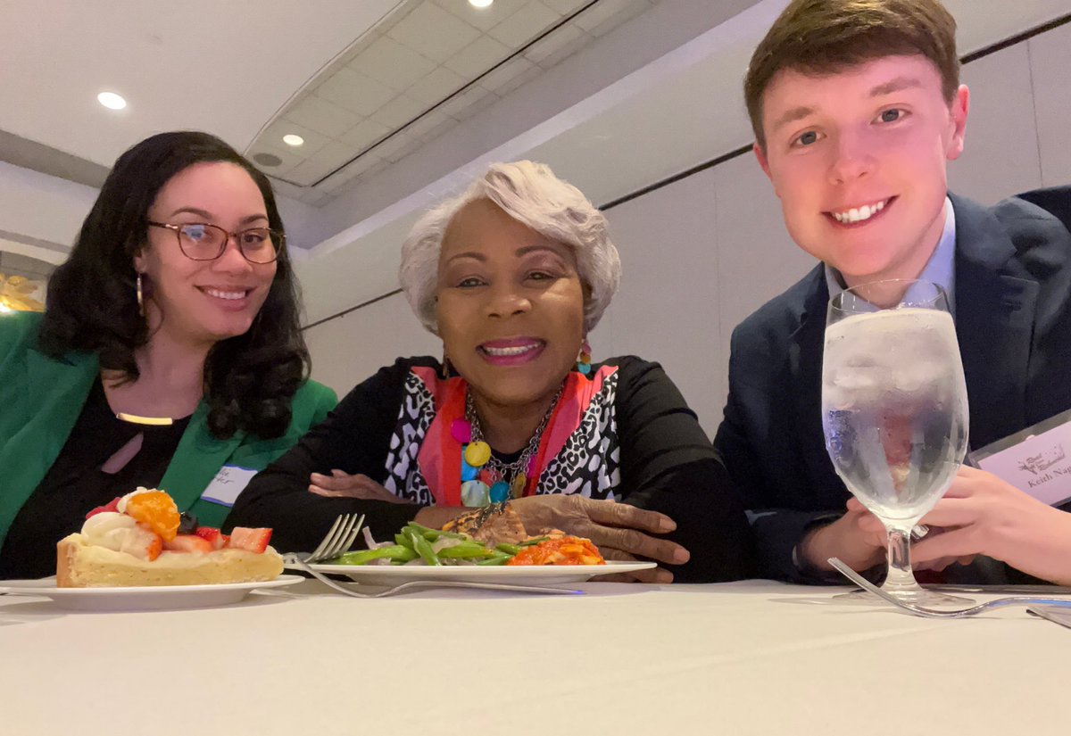 NatalieLShorter's tweet photo. Its been one heck of a day with Grandma @SenLouiseLucas, @nagy_minaj (her Garyπ€£*Veep), @pwcdanica and @HalaAyala. These AHHMAZING WOMEN and @VAYD, it was truly a pleasure. #BrickWall #BlueWall #SurfTheWave #VAisReturningBlue https://t.co/8NeFSioEwd
