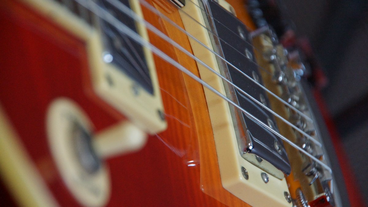 kouki_baro's tweet photo. ギターを2本買っていました😆
YAMAHA APX700ⅱとEpiphone Les Paul(長いから省略)です🎵
使い倒して音楽ライフが充実すればいいな🎵
そして、これで後戻りできない😳

#YAMAHA #エレアコ #APX700 #Epiphone #LesPaul #レスポール #アコギ https://t.co/kSzlc6aaWu
