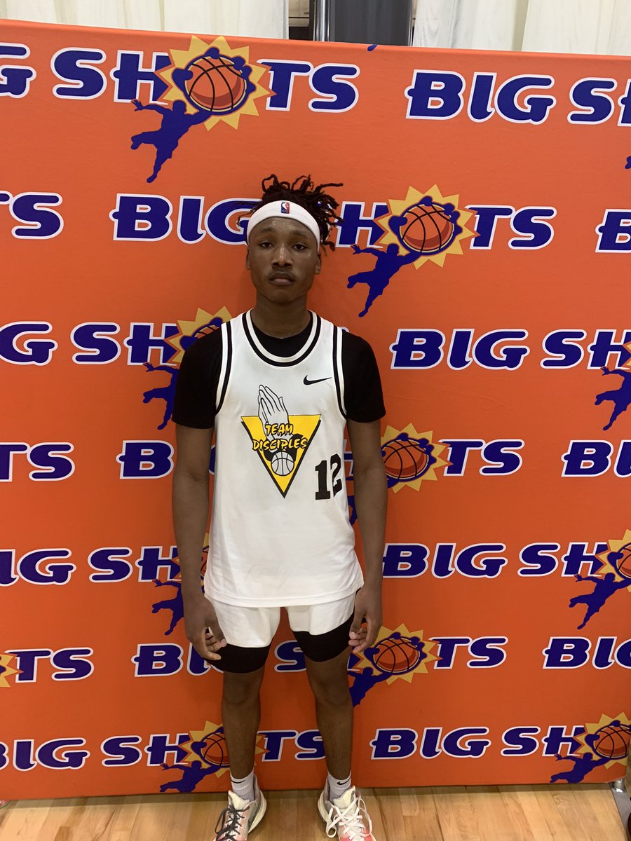 BigShotsGlobal's tweet photo. #BigShots #AtlanticCoastLive

Team Disciples 35
#4 Caldo Aymon 9pts
#12 Marques Rochello 7pts

Team BigShots 65
#1 Jamir Wright 14pts
#11 Javian Gant 10pts https://t.co/PiYapjCNJk