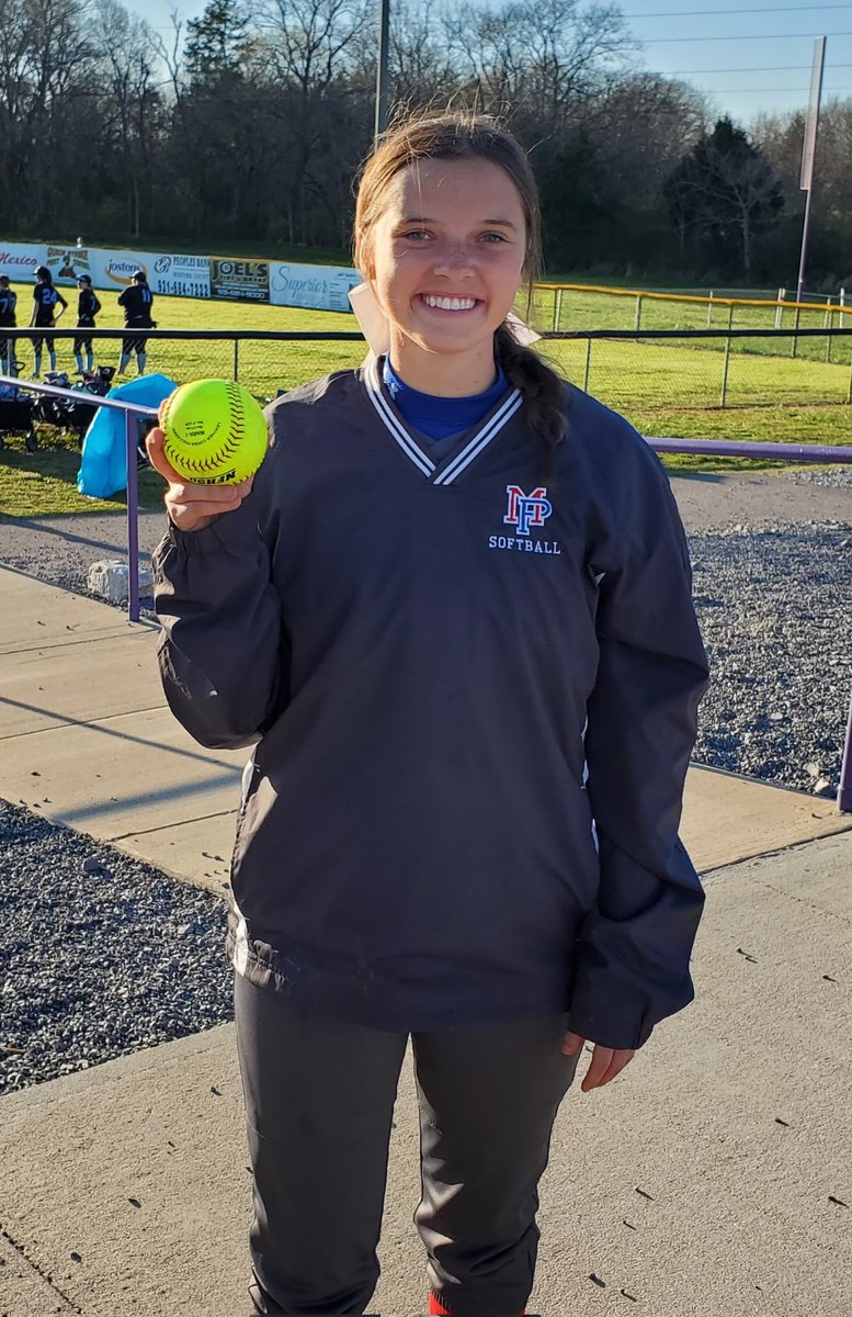 mistig21's tweet photo. Shelby and Kylie both had homeruns today in tournament at Community...so proud of these girls
#mpsoftball β€π₯π https://t.co/KZkdQezfuZ