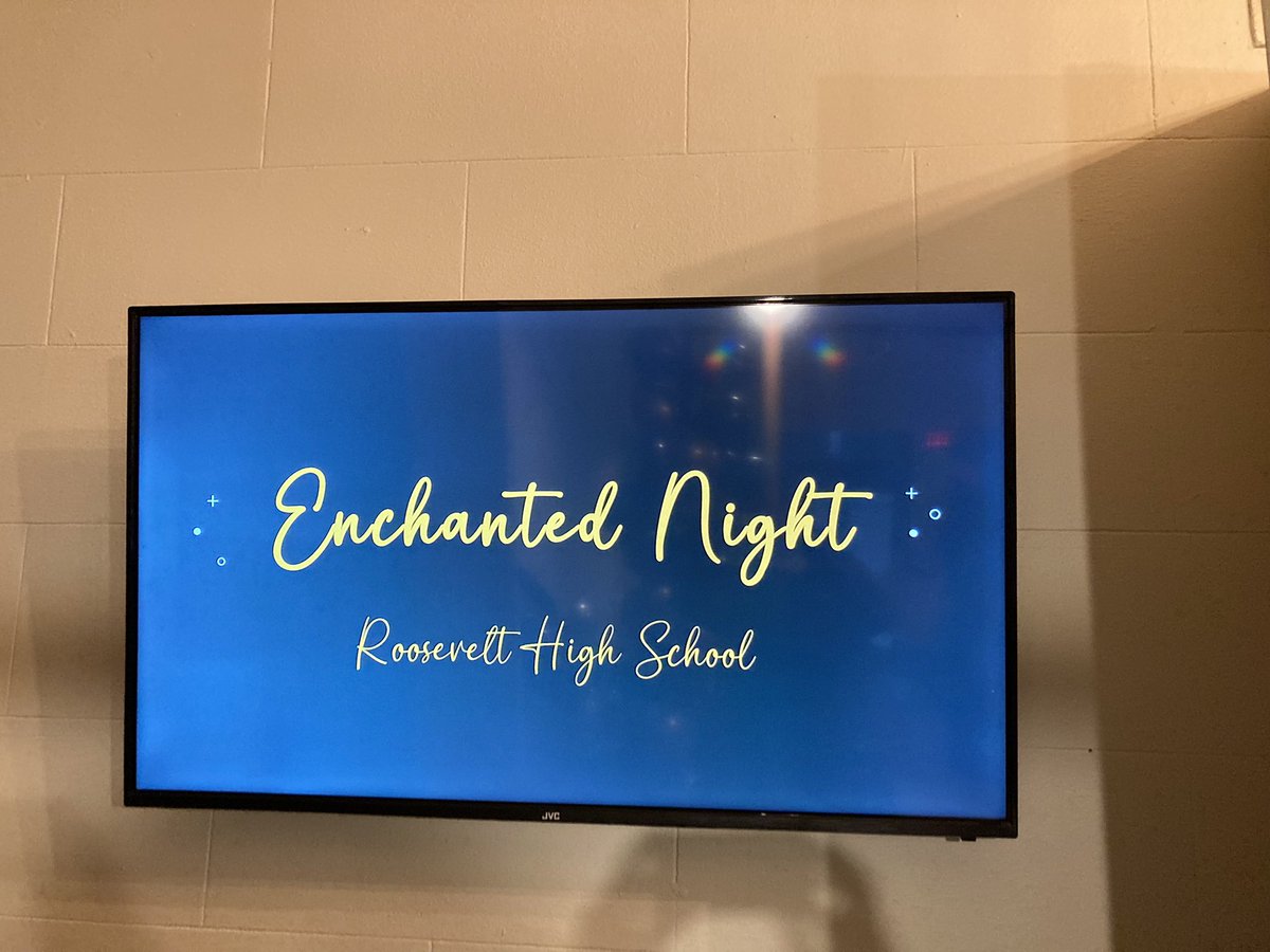 Principal_KD's tweet image. It’s prom tonight! So excited for our seniors to celebrate together! @PPSConnect @Riderconnection