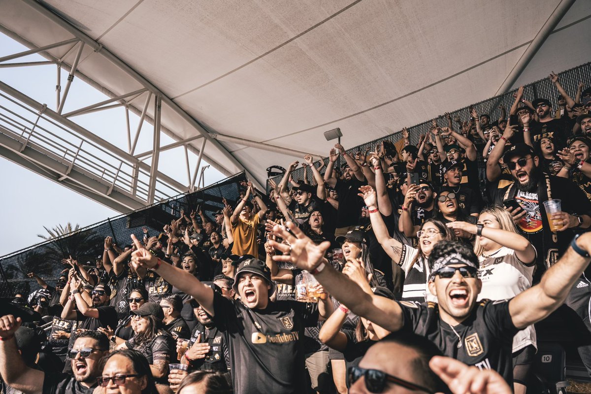 LAFC's tweet photo. Win, lose, or draw. 

The @LAFC3252 are unbeaten. 🖤💛 https://t.co/Xg9oPgsMaF