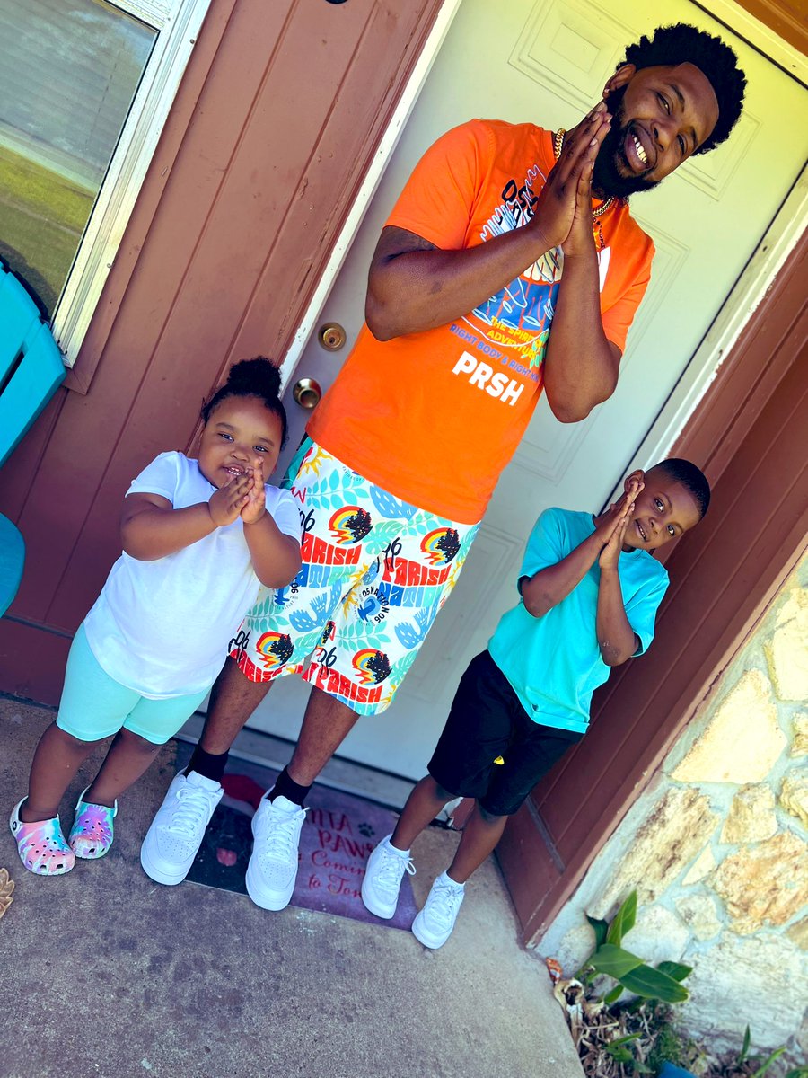 youngQuavo59's tweet photo. Them Bookers❤️💪🏾 https://t.co/l4oxiFpT8x