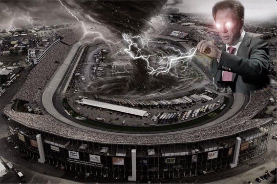 DW is coming to wreak havoc on Bristol Motor Speedway

#NASCAR
#BlueEmu400 https://t.co/S8OHfIPcZv https://t.co/Zl1MacmH5C