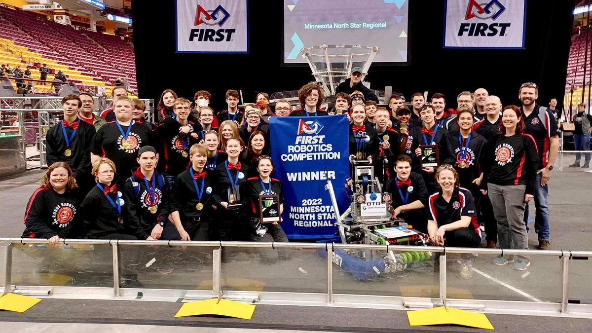 rogue_robotics's tweet image. We finally won it all!!! Check out our team’s first regional winning banner and other hardware! 🟦🏆🥇
Next stop: The World Championships in Houston! 🤩