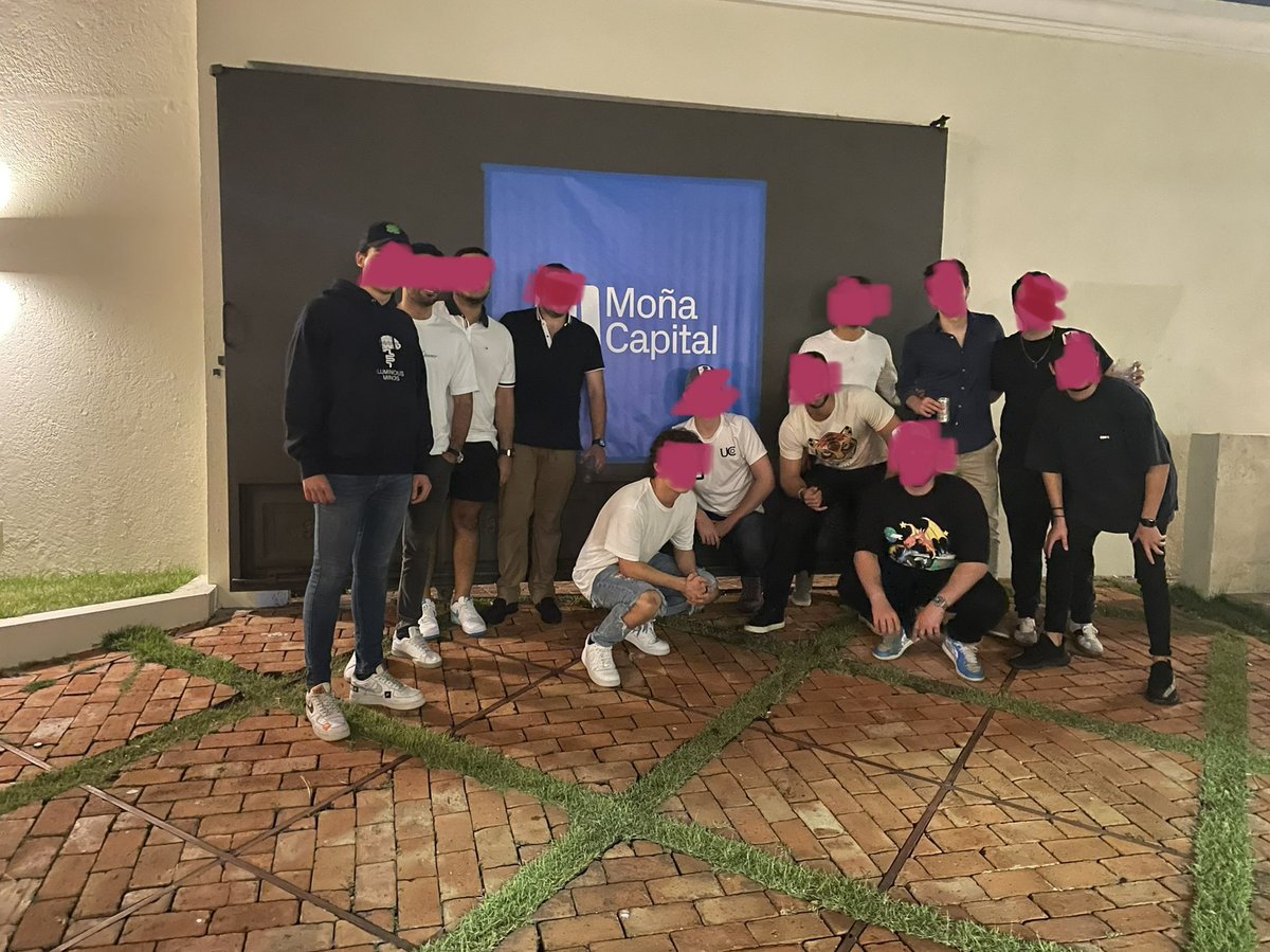 The_GOWS's tweet photo. Shout out to @MonaCapital 

BAYC, MAYC, DOODLES, AZUKI, REGEN, you name it. 

If you know you know.

#doxxed https://t.co/eNg3rSJ1th