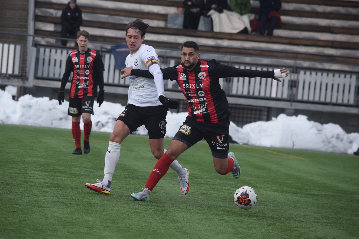 45 bilder från Yxhult-Grebbestad
Se bilder: grebbestadsif.se/nyhet.asp?nyhe…
<a href="/grebbestadsif/">Grebbestads IF</a> <a href="/yxhult/">Yxhult IK</a>