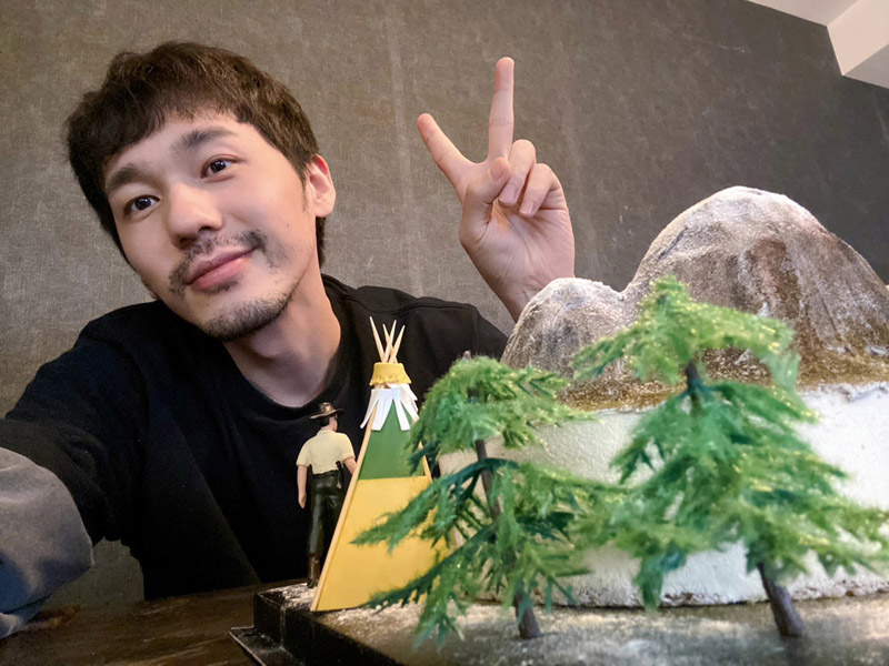 zhubaifully's tweet photo. Two men on Bai Yu's bday cake. 😏 No way it means two Bai Yus. 😌 That's one #ZhuBai. 😉 https://t.co/5kpopyUGu3
