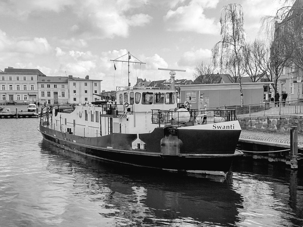 FSchiller's tweet photo. Im Hafen von Stralsund.... #FSchiller https://t.co/nyvYVidncP