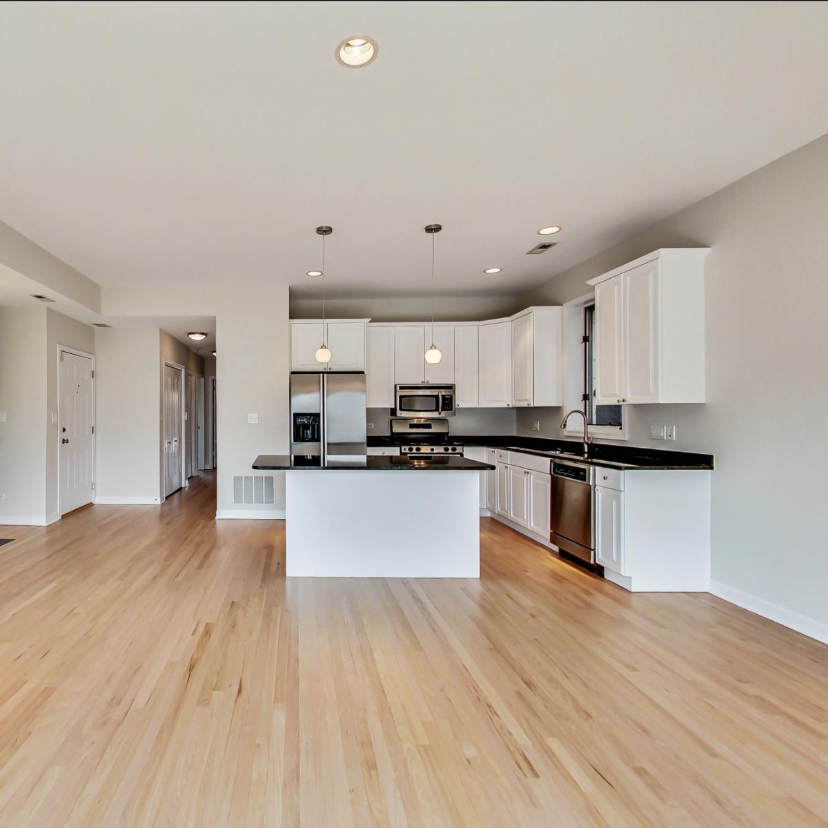 HomePartner's tweet image. UK VILLAGE: 😍 SUN 12pm-2pm 😍 Extra Wide 2 BD, 2 BA on BIG 37' Wide Lot. Multiple Outdoor Spaces. Tons of Updates and Garage Parking.  DM for more info!  mailchi.mp/chicagohomepar…