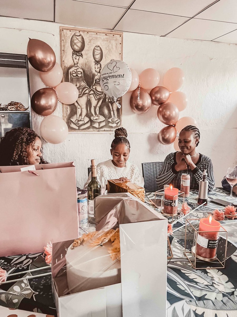 MaxSCorner01's tweet photo. We delivered a very beautiful #bridalshower setting for the sweetest #bridetobe 🎊🎁🎀
#wedding #decor #settings #bridalshower #funideas #bridalsettings #creatingmemories #love #intimateevents #maxscorner #lesotho #lstwitter https://t.co/nNePG2ZIaE