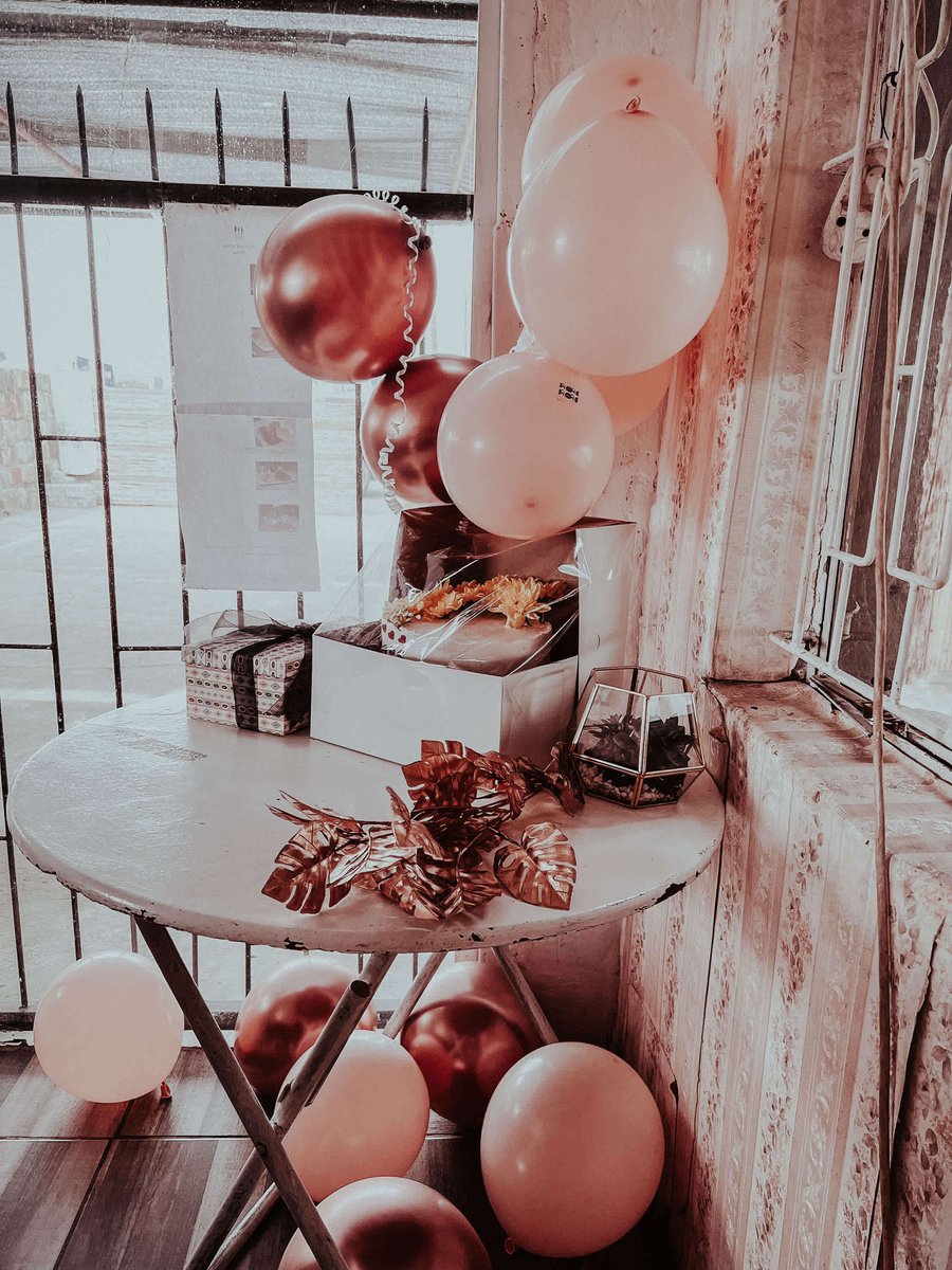 MaxSCorner01's tweet photo. We delivered a very beautiful #bridalshower setting for the sweetest #bridetobe 🎊🎁🎀
#wedding #decor #settings #bridalshower #funideas #bridalsettings #creatingmemories #love #intimateevents #maxscorner #lesotho #lstwitter https://t.co/nNePG2ZIaE