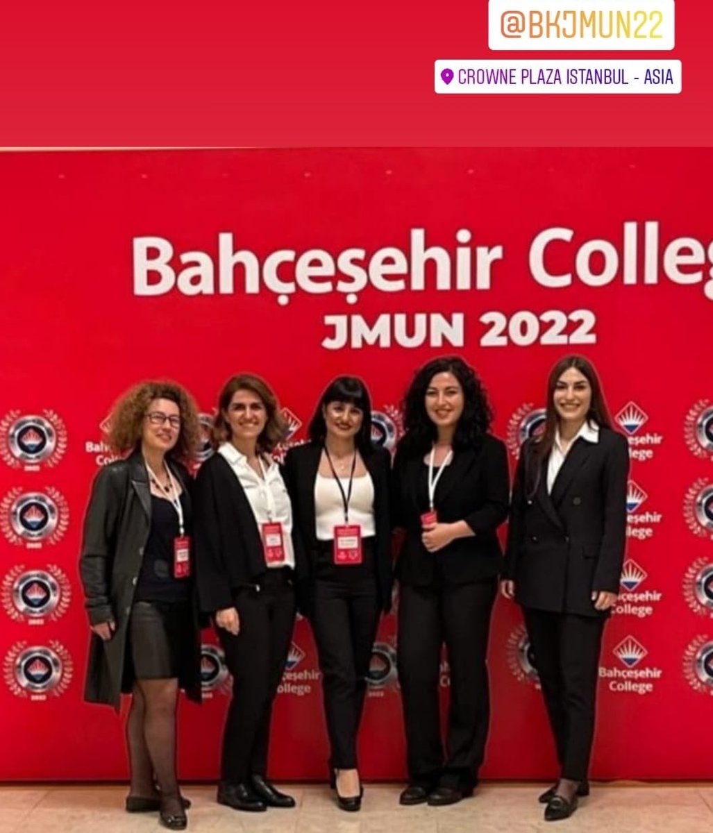 BurcuComertel's tweet photo. We are proud of our future delegates💫#BKJMUN2022 @TalarDonikoglu @YRebbuoglu @bk_etiler @bkjmun22 @bahcesehir_k12 @EtilerFLD @Sinembetiler @curlyengteacher @dilanoguzz @fulyaylmzzz @bkmatthewbenton https://t.co/TmtGe3Olib