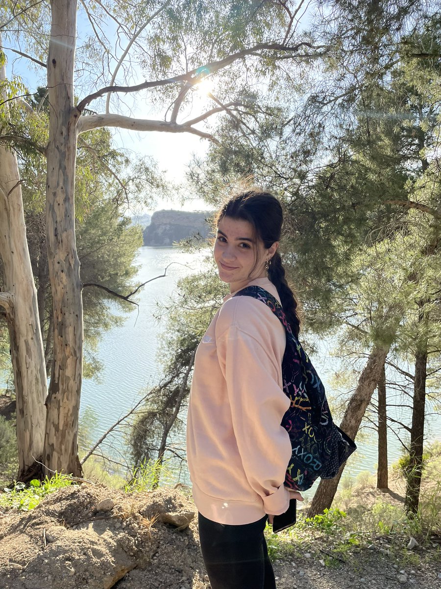 MariaCardenasD2's tweet photo. Vivo enamorada de ella🤍 https://t.co/Z6jjOuobtI