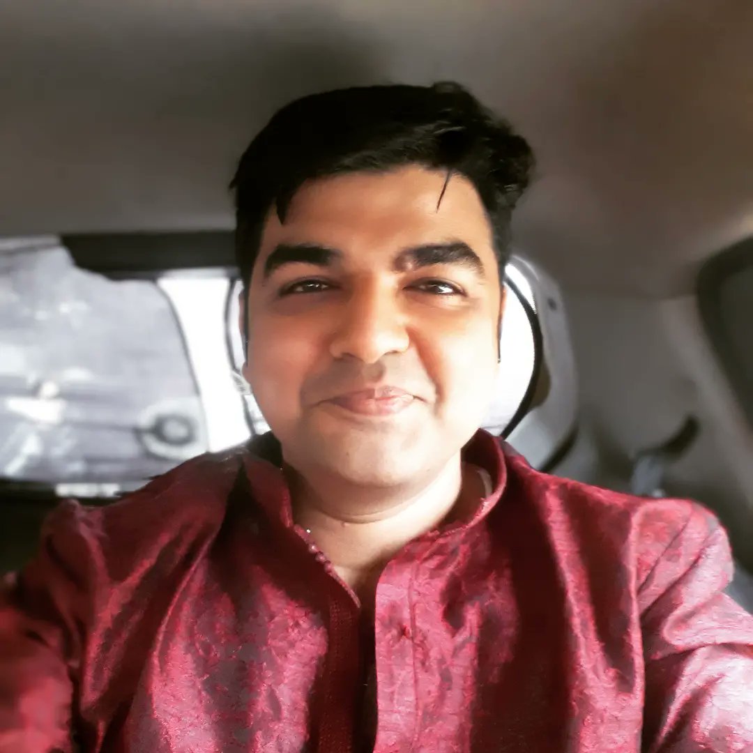 ManasJoshi's tweet photo. Sweaty guest en route to kid cousin's wedding ready to parry questions about his own marriage. #singledom #wedding #marriage https://t.co/9sPR0wDFnW