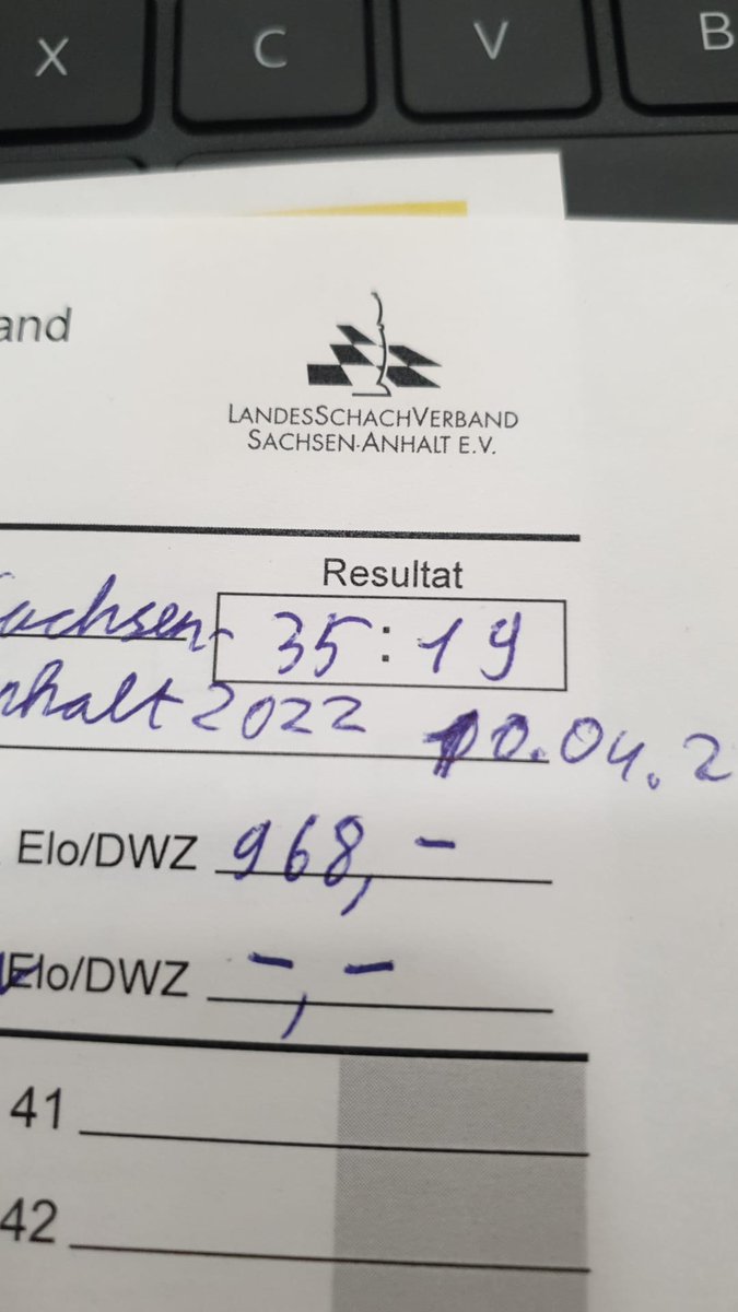 LSJ_S_A's tweet photo. Bei der Landesmeisterschaft kommt es schon mal zu ungewöhnlichen Ergebnissen wie diesem. Was das wohl heißen mag?🤔🤔 https://t.co/cuX1pbwRsO