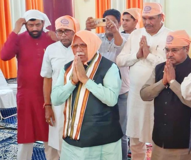 cmohry's tweet photo. मुख्यमंत्री श्री @mlkhattar ने आज कुरुक्षेत्र में संत श्री गुरु रविदास विश्व महापीठ की ओर से श्री गुरु रविदास मंदिर एवं धर्मशाला में आयोजित दो दिवसीय पांचवें राष्ट्रीय अधिवेशन के समापन सत्र समारोह में बतौर मुख्य अतिथि शिरकत की। https://t.co/sdi87pqTyy