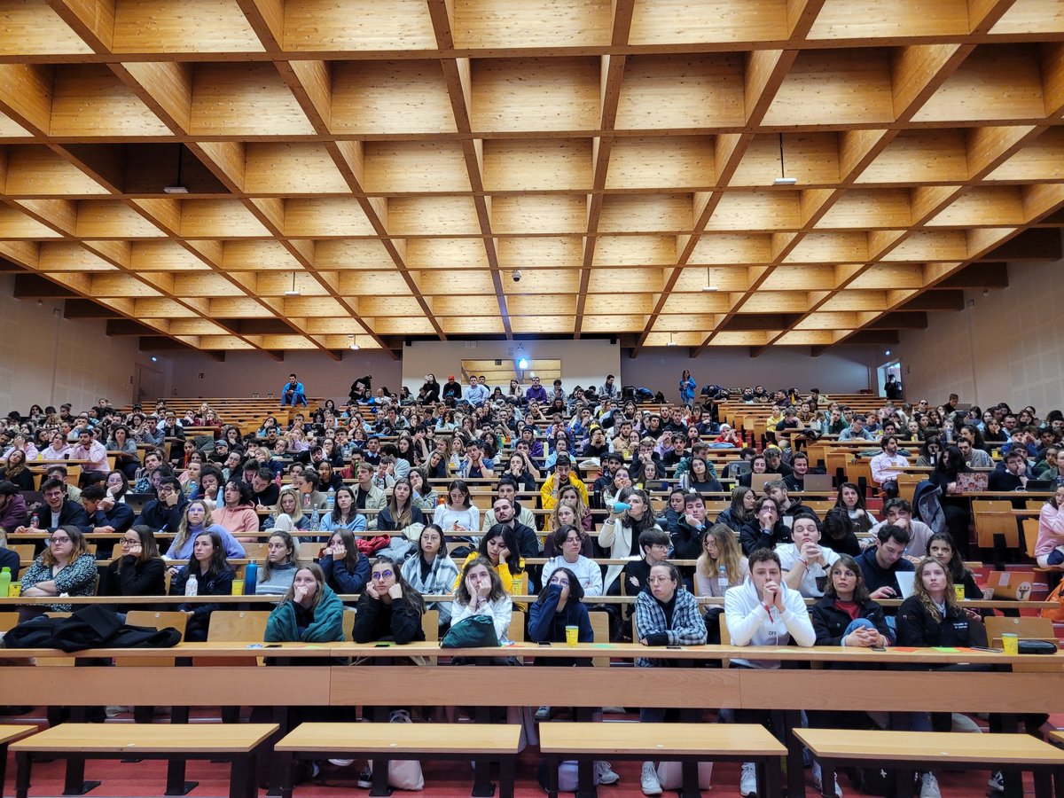NumanBahroun's tweet photo. #AG_ANEPF | Notre assemblée générale d'avril se déroule aujourd'hui, à Angers. 
À l'ordre du jour, chacune des thématiques abordées par notre bureau. 

Ce temps #démocratique est majeur pour notre structure. Il permet de sonder et également d'informer les #étudiants en #pharmacie https://t.co/SpZaiiANPk
