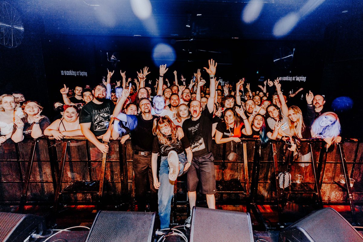 columbus_bne's tweet photo. Last night was incredible! 

Thank you for kicking off our final tour with so many smiles 💛 

Brisbane, you’re next this Thursday! 

📸 @siantakesphotos https://t.co/GVqCHoIlgC