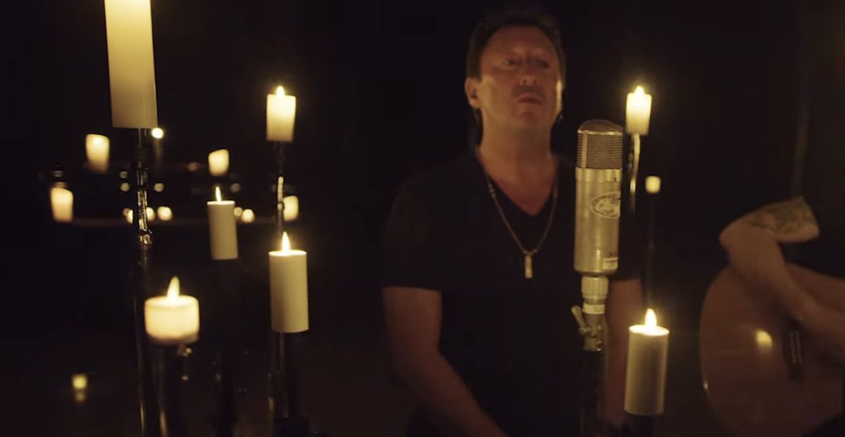 CapacityNow's tweet image. Julian Lennon | Imagine. For Ukraine (w Nuno Bettancourt). 
youtu.be/NicWjYMPDG0