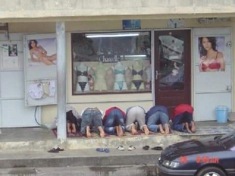 Aryas_Awakening's tweet photo. #Islam 

😂 https://t.co/0qRZ4sSYmH