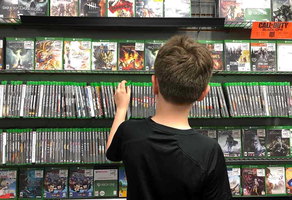 ImXboxgamer's tweet photo. When Xbox game pass will have most of its old history games XB,XB360,XB1X to play permanently on gamepass filling up that game list library! The competition has many 1st 3rd party games that was on their oldest to present consoles to play online! It's Time for XB library upgrades https://t.co/xRHKYvtqji
