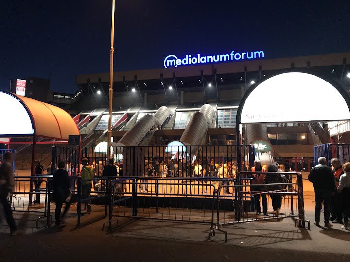 LWTPR0JECTS's tweet photo. Louis Tomlinson World Tour (10/04)

City: Milan, Italy 🇮🇹 
Venue: Mediolanum Forum 
Capacity: 12,700 people 
Status: SOLD OUT

#LTWTMilan #LTWT https://t.co/VDjuNC4pSm