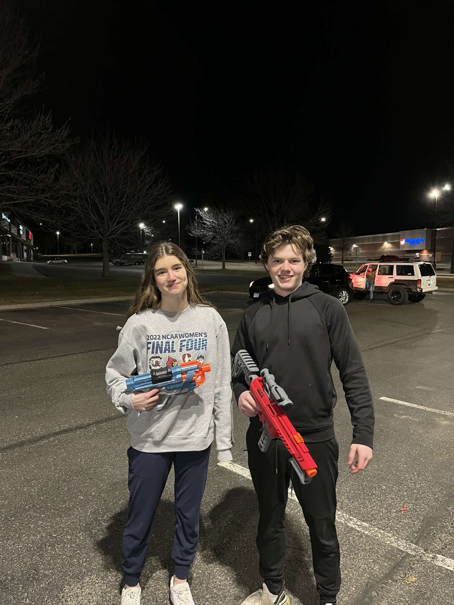 TheBoxMunchers's tweet photo. @stillynerf2022 the only time Tyler Nelson ever smiles is after a successful simulated hunt #boxdown #primalasf  Nell Smith from @thunderthighs_w https://t.co/Jz0jcJD3X4