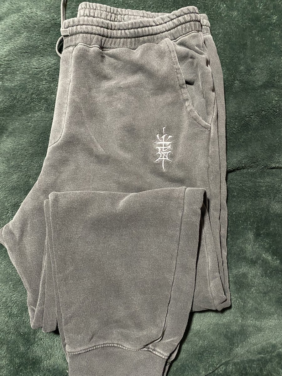 R&amp;R Crewneck XL 
Jogger XL 

$50 each + ship/or your label

<a href="/boostgodbst/">Ohitsteddy Buy/Sell/Trade</a>