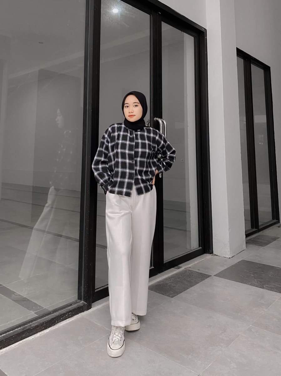 Keyzhcollection's tweet photo. BIANCA KEMEJA TARTAN

•Bahan flanel
•Lingkar dada 130cm
•Pjg baju 57cm
•Panjang lengan 45
•Lingkar ketiak 42

🔗https://t.co/M2e5FLOREl https://t.co/B0oxks5SuT