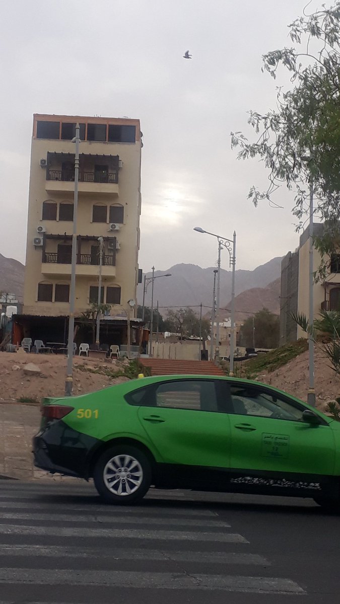 ،
اللهم نسألك الرضى أينما يأخذنا القدر
صباح الخير