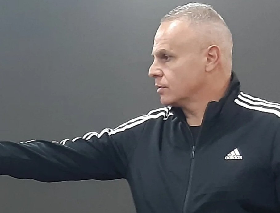 paulocoachCH's tweet photo. WG/...INTERNACIONAL 🇨🇳
F.U.T.E.B.O.L
 I.N.T.E.R.N.A.C.I.O.N.A.L  o treinador Pauluuuuoooo de Meizhou como é chamado em Meijiang,  Paulo de Freitas, desde 2019 na China , vem sendo um diferencial como Head Coach de treinadores Chineses,  parabéns Paulo , pela dedicação e garra. https://t.co/VPTJHyBB4m