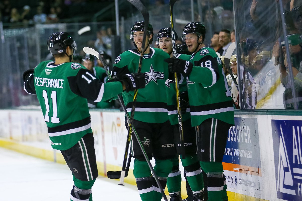 TexSportsDaily's tweet photo. @TexasStars lead 3 times &amp; never trail in regulation but take a 4-3 SOL to @IAWild.

#txstars still control their own playoff destiny &amp; get a chance to get right back on the horse Sun vs Iowa.

Get @MichaelOwenTSD's full report @100degreehockey

#TEXvsIA
https://t.co/2mdqLQtC1o https://t.co/iQREnjCsYZ