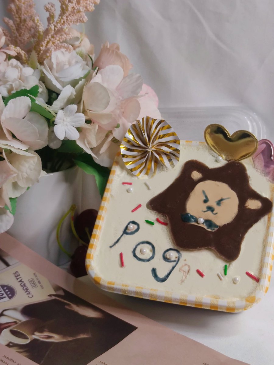 Nit6233's tweet photo. HAPPY BIRTHDAY!!!
This cake is made for you!!!#LucaPOGDay2022
#drawluca https://t.co/TMqg5STEj4
