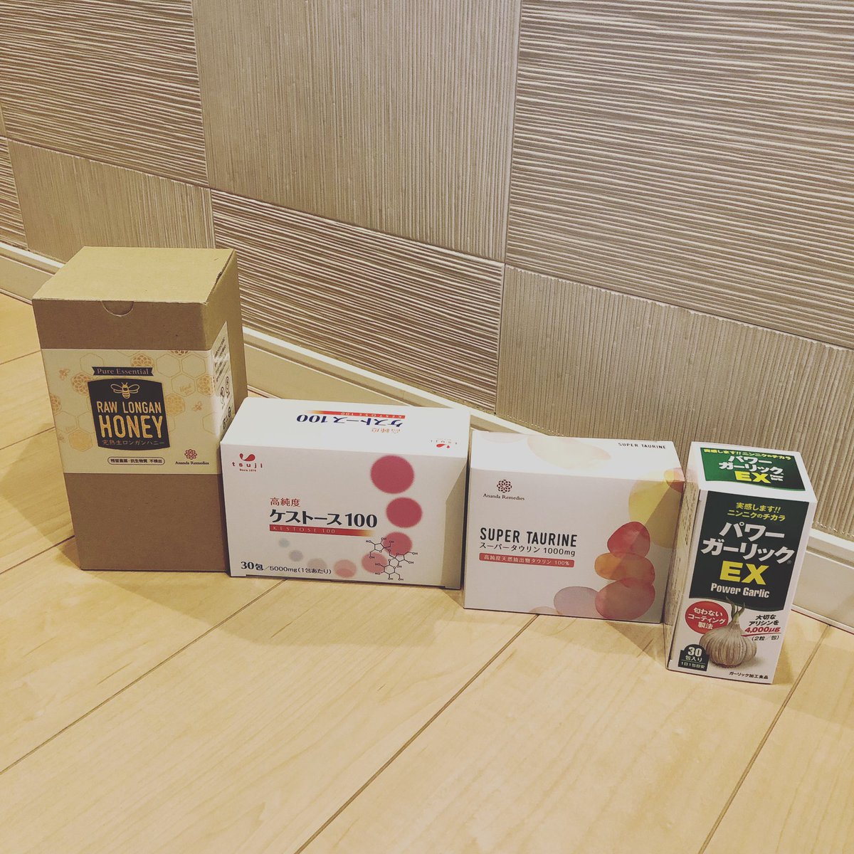 2_saorinrin's tweet photo. リピート購入させていただ
@nlshop10 さんの
#完熟生ローガンハチミツ
#スーパータウリン
#パワーガーリック
初購入の
#ケストース

ハチミツはハチミツレモンを作り、家族で毎日美味しく頂いてます❣️

三寒四温の春先、体調崩しやすいですが、お陰様で元気に過ごせてます😊

#オススメ紹介 https://t.co/eSMbfnLIxM