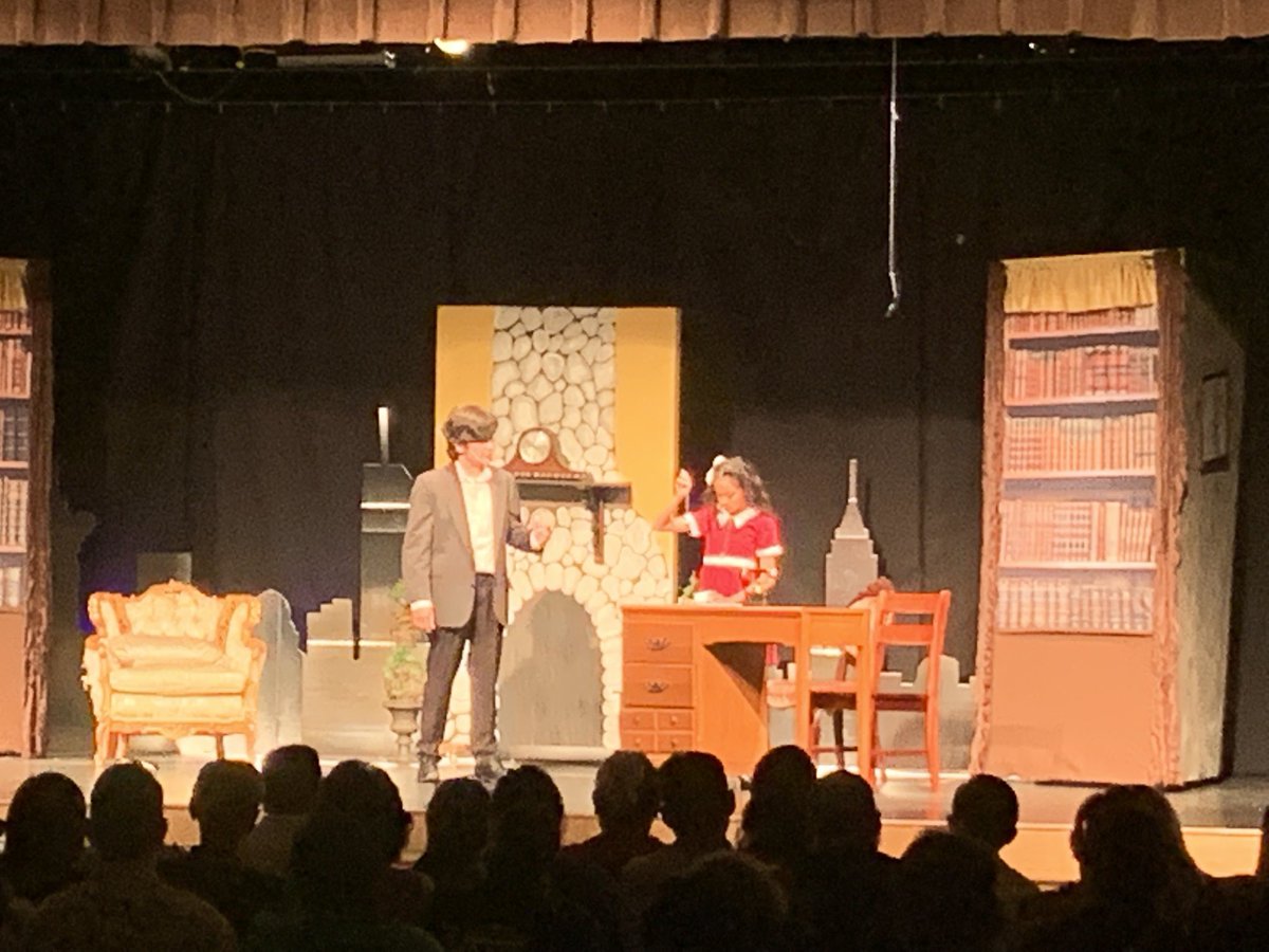 South Pointe proudly presents Annie Jr with our amazing Director Robin Wadsworth!  Great talent filled the stage!  Mrs. Wadsworth we’re going to miss you!  Thank you for inspiring us to sing and dance at The Pointe!
