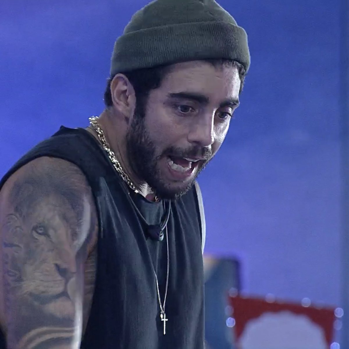 Dantinhas's tweet image. Scooby tava conservando com Lina e Gustavo sobre o paredão. Scooby comentou com PA e Arthur sobre o assunto que estavam tendo. Arthur disse que na verdade eles 3 estavam falando dele. Scooby disse que não, que ele está com síndrome de perseguição. #BBB22