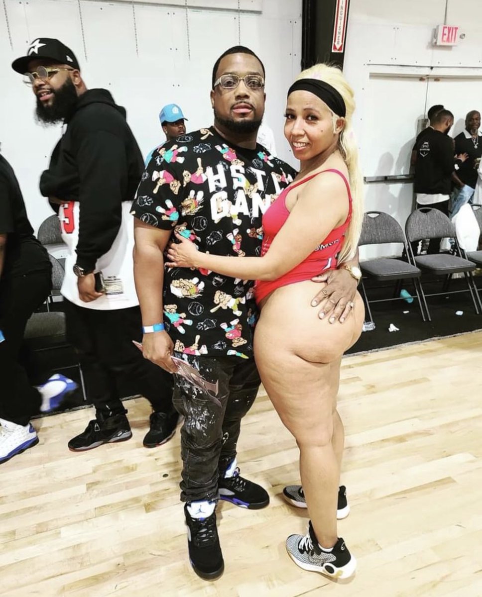 Thickoverload ENT on X: Buns and basketball fan pic  t.coGokImENaLW  X