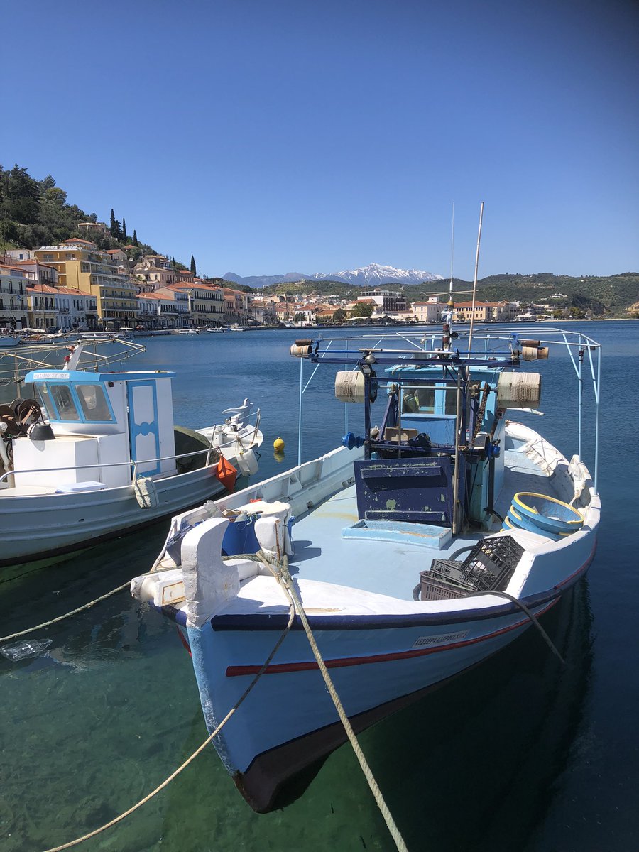 Καλημέρα Κυριακή, από το υπέροχο Γυθειο η πρωινή μας αναφορά! Μέρη όμορφα, μέρη ιστορικά! 
Απολαμβάνοντας την άνοιξη στον τόπο μας!
Με χιόνια στα βουνά και με την ελπίδα ό,τι τα πράγματα μπορεί να γίνουν καλύτερα αν ο άνθρωπος γίνει καλύτερος!