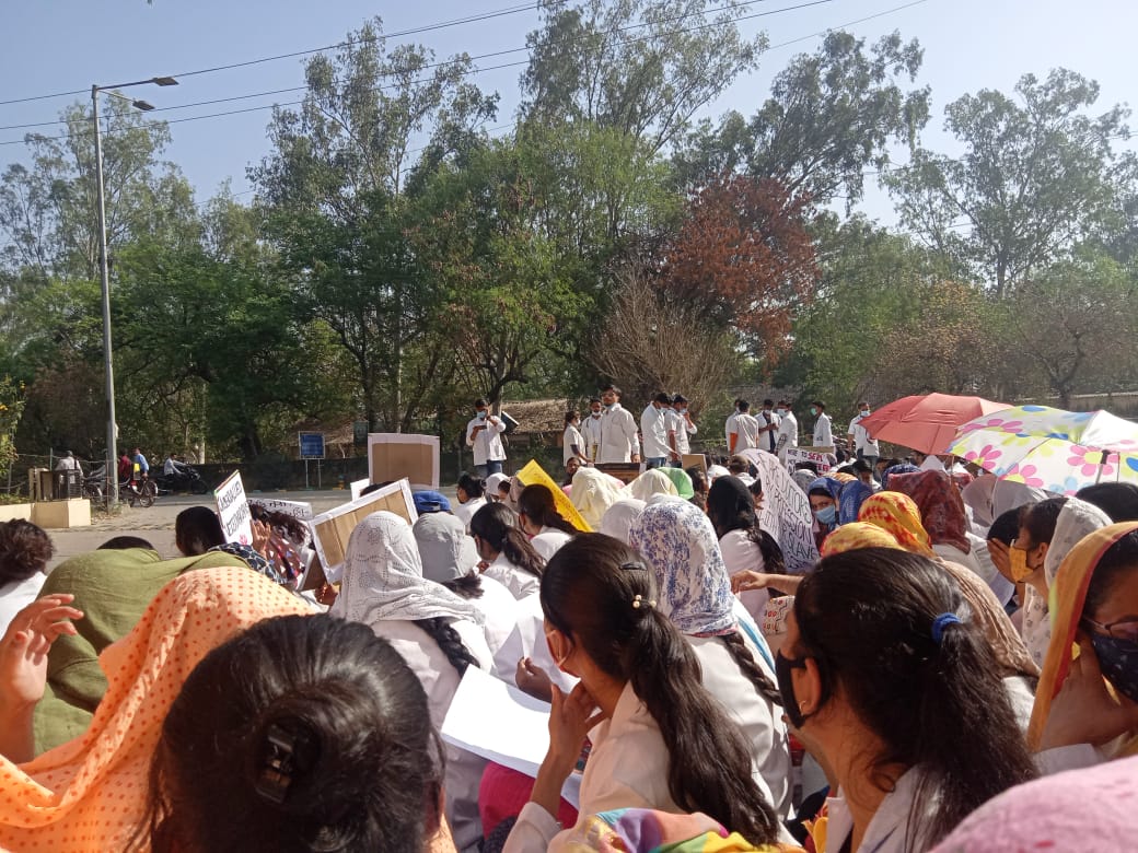 मत लो हमारे सब्र के बाँध का इम्तेहान,
जब जब ये टूटा है,तूफ़ान ही आया है !!
#UP_Vet_Stipend 
#DUVASU_Mathura 
#SVPUAT_Meerut 
<a href="/dharampalbjpmla/">Dharampal Singh</a> <a href="/pdevendra/">Devendra Pandey</a> <a href="/sudhirk_garg/">Sudhir Garg</a> <a href="/myogiadityanath/">Yogi Adityanath</a> <a href="/PMOIndia/">PMO India</a> <a href="/PRupala/">Parshottam Rupala</a> <a href="/drsanjeevbalyan/">Dr. Sanjeev Balyan</a> <a href="/MLA_Meghshyam/">Meghshyam Singh (मैं हूँ मोदी जी का परिवार )</a> <a href="/ncbjp_laxmi/">Laxmi N Chaudhary</a> <a href="/ANINewsUP/">ANI UP/Uttarakhand</a> <a href="/News18UP/">News18 Uttar Pradesh</a>