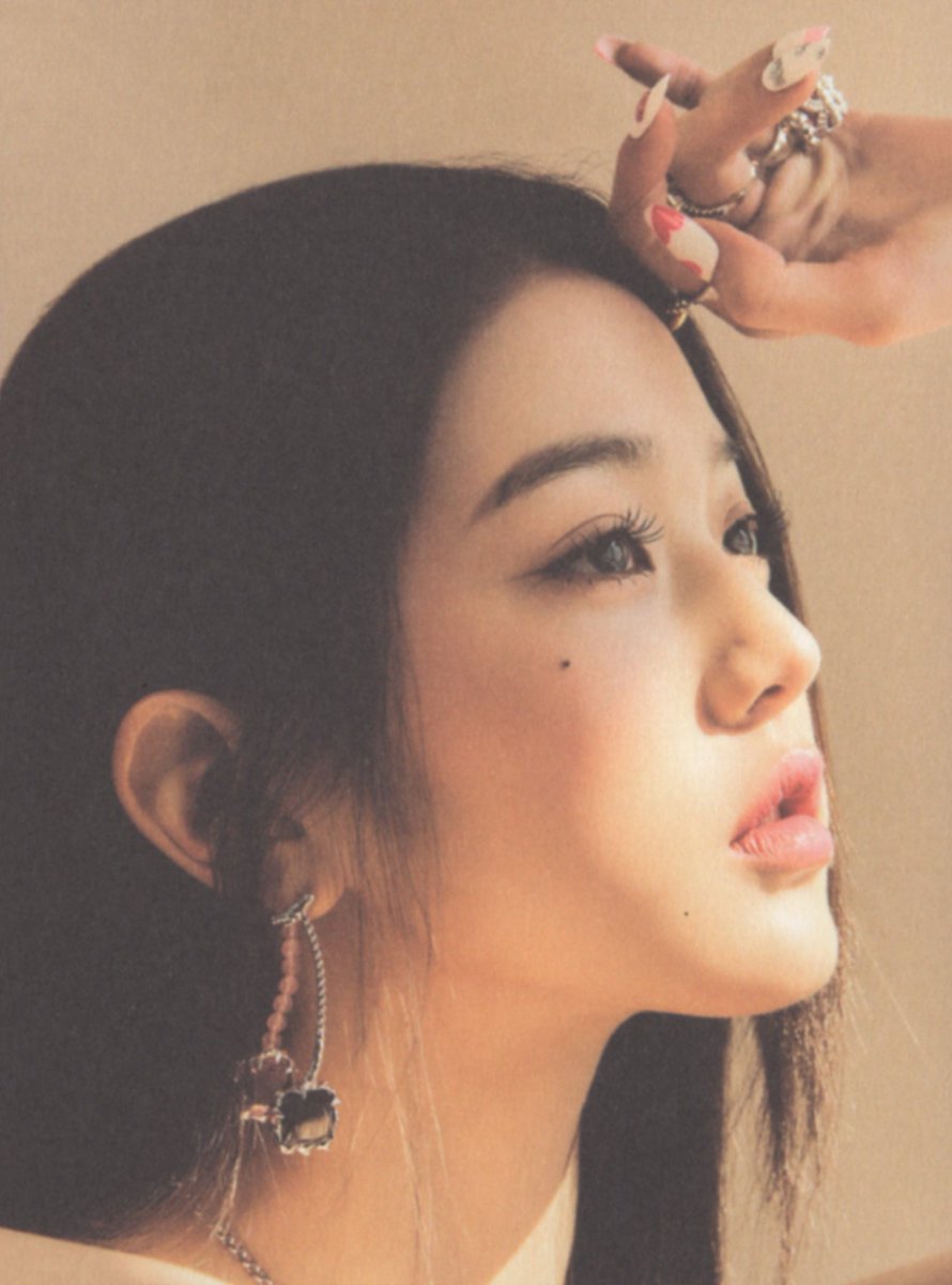 SCAN] #WONYOUNG IVE LOVE DIVE Album Ver. 3 © first_iz121