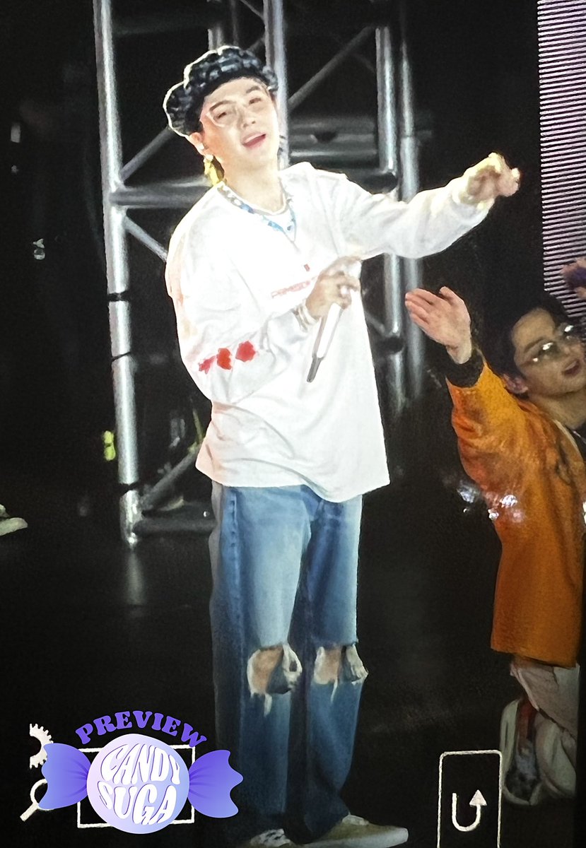 candySUGA309's tweet photo. [PREVIEW] 220409 퍼투댄 라베콘

#SUGA #슈가 #민윤기
#BTS #방탄소년단 @BTS_twt https://t.co/ABMJ9BgNeK