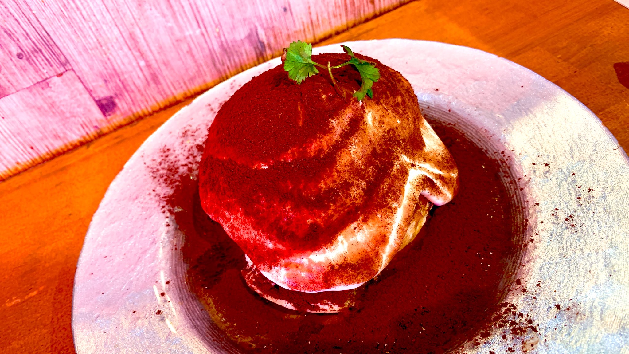 تويتر オルゴール على تويتر 今日のおやつ 東銀座 パーラービネフル銀座 苺ティラミスのパンケーキ 久しぶりに来たのでパンケーキも食べて行きます この見た目よ もはやティラミスマウンテンだよ 甘味の奔流の中にコーヒーの苦味が的確に打ち込まれる傑作 これは次の