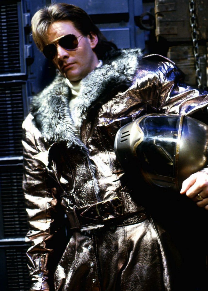 CBarrieFans's tweet photo. What a guy! #chrisbarrie #actor #impressionist #comedian #RedDwarf #arnoldrimmer #arnoldjrimmer #acerimmer #ace #dimensionjump #whataguy https://t.co/Dn919nhWqb