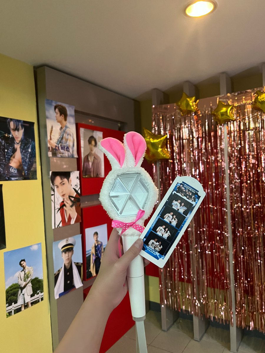 kyumyeonlight's tweet photo. first time attending to an EXO fan event and had so much fun yesterday @EXOLSpace, thank u so much and congratulations for the successful event! yall are very welcoming and didnt really let anyone go home without having an official md, tysm🤍

#ToInfinityAndBeyondWithEXO https://t.co/HCXCamDbOU