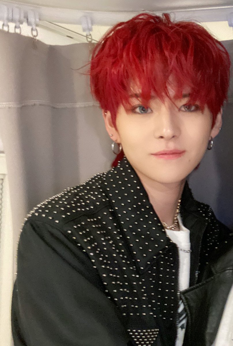 NaJaemyy's tweet photo. Red hair gang https://t.co/Lg41GF9KWM