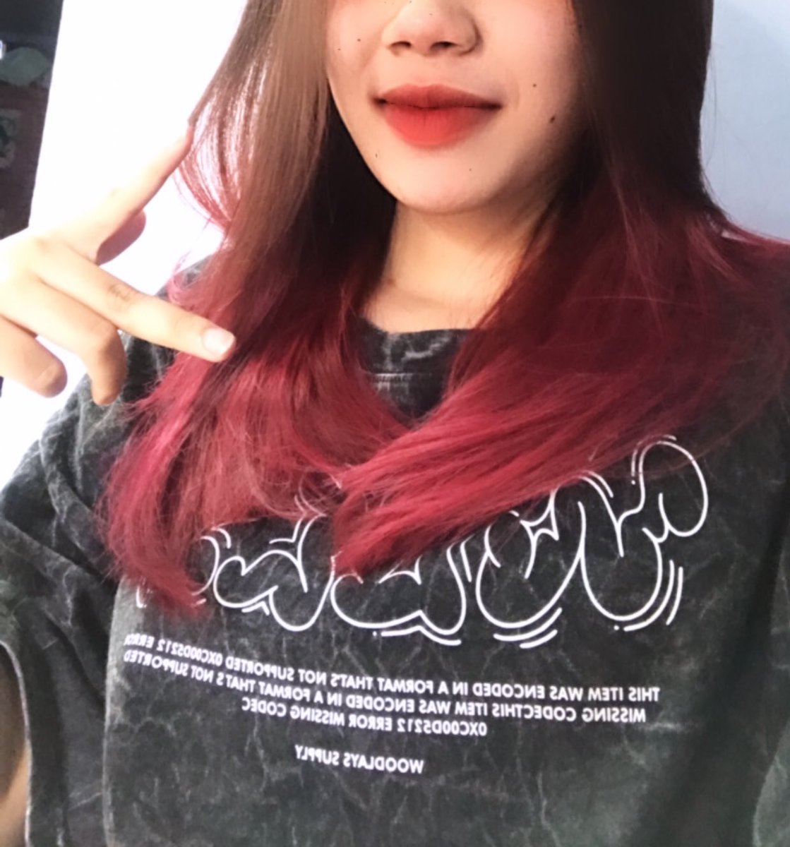 NaJaemyy's tweet photo. Red hair gang https://t.co/Lg41GF9KWM